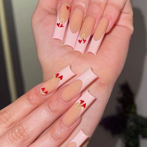 Artistic Press-On Nail Set with Heart Design Bowlift