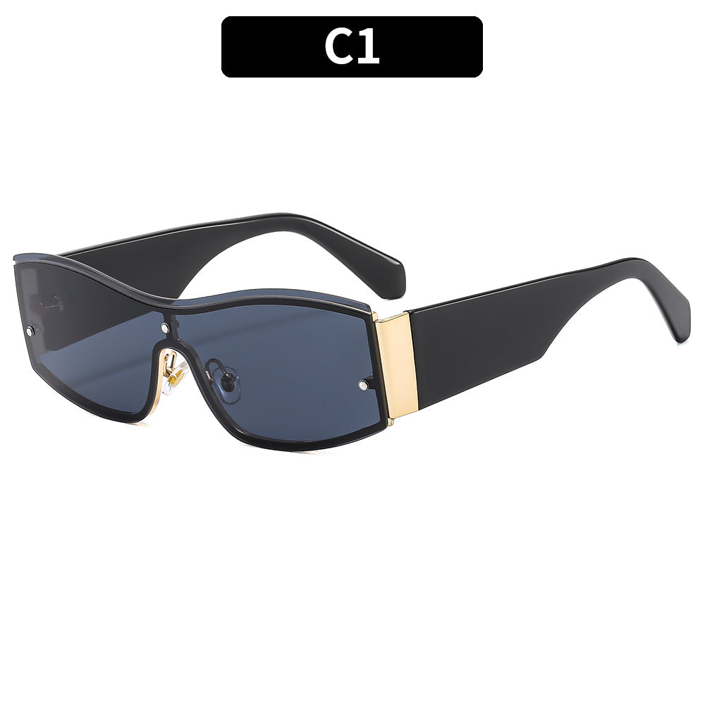 Women's fashionable sunglasses with a striking frame and high UV protection Bowlift