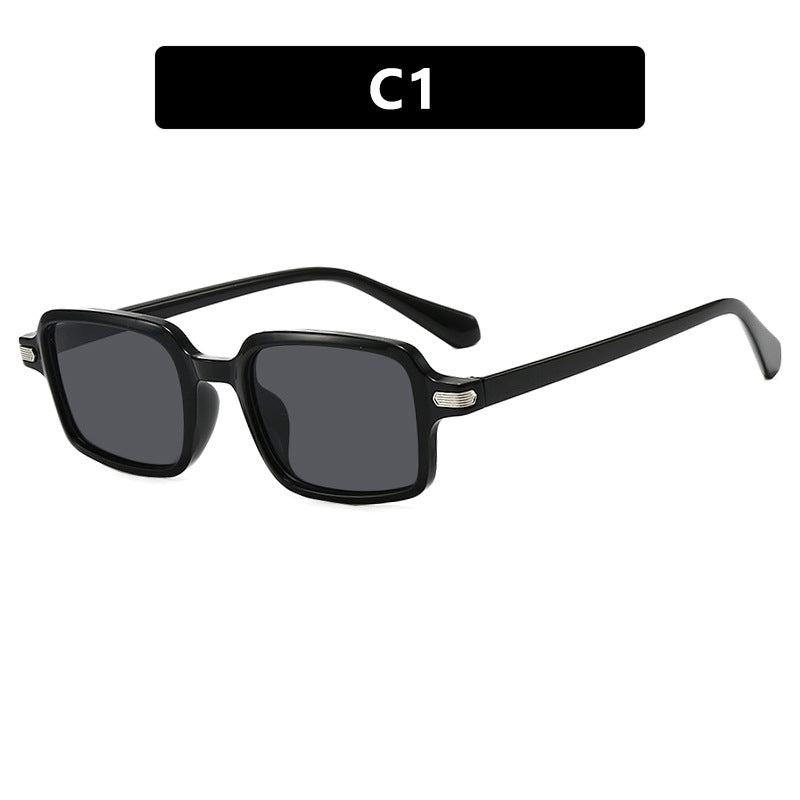 Women square sunglasses with protective UV filter and sturdy frame Bowlift