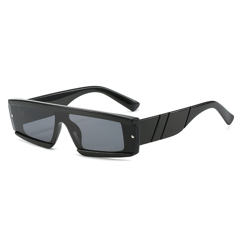 Women futuristic sunglasses in angular design Bowlift