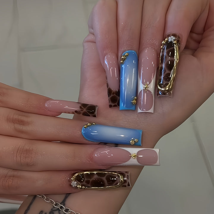 Artistic Press-On Nail Set with Unique Giraffe Pattern Bowlift