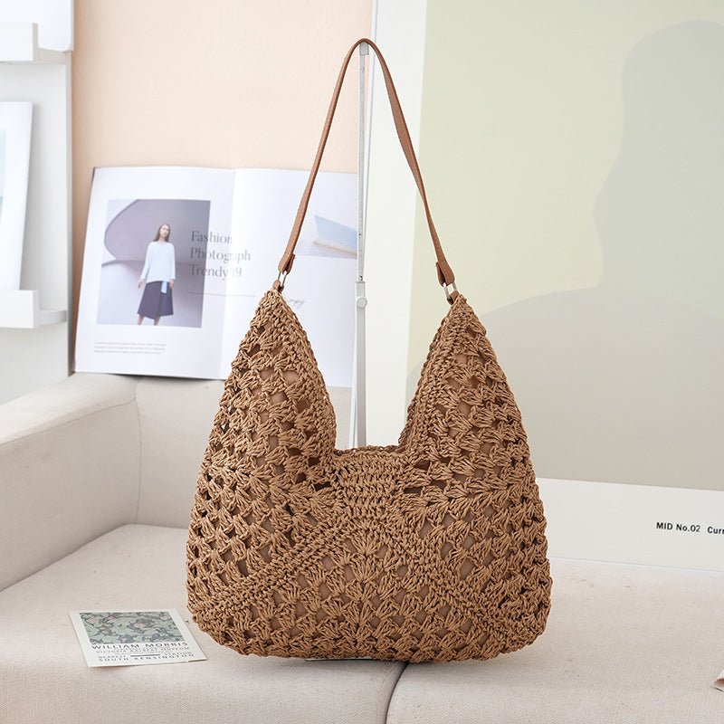 Handmade shoulder bag made from natural materials Bowlift