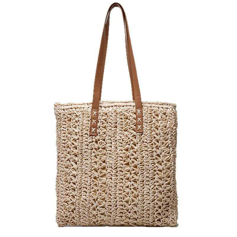 Bag made of woven natural material Bowlift