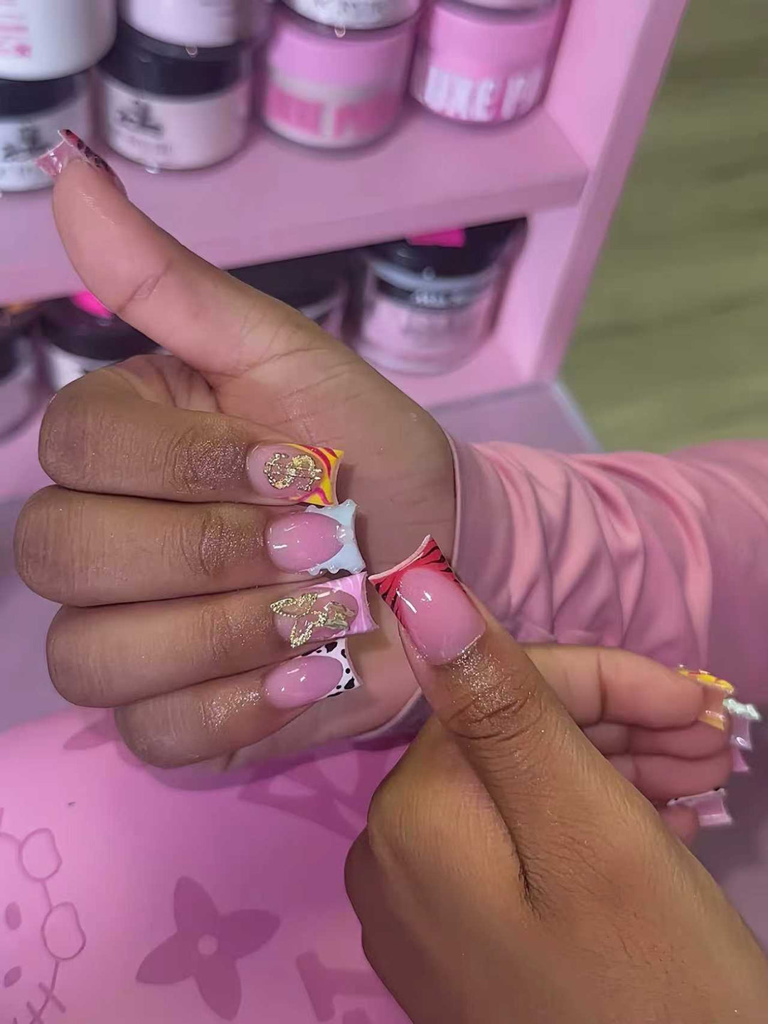 Nail Art Bowlift