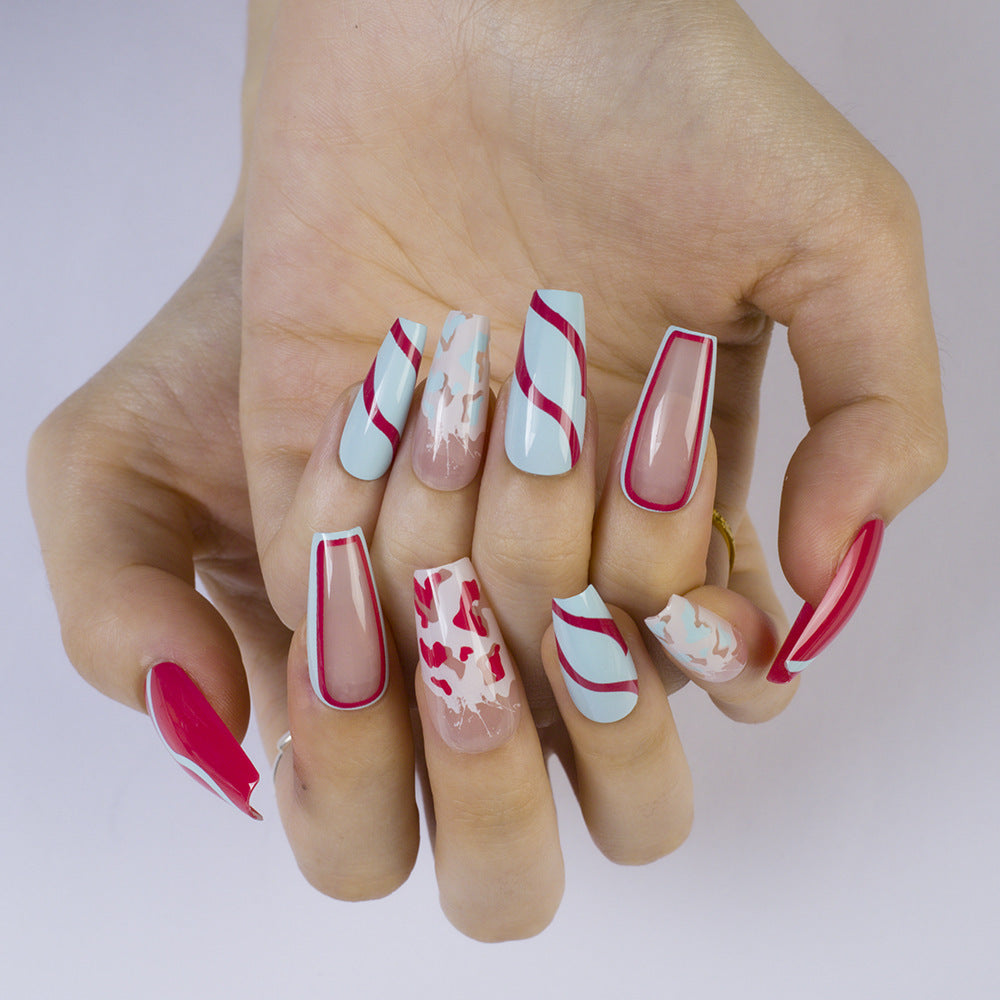 Artificial nails with creative heart pattern and elegant wave design Bowlift
