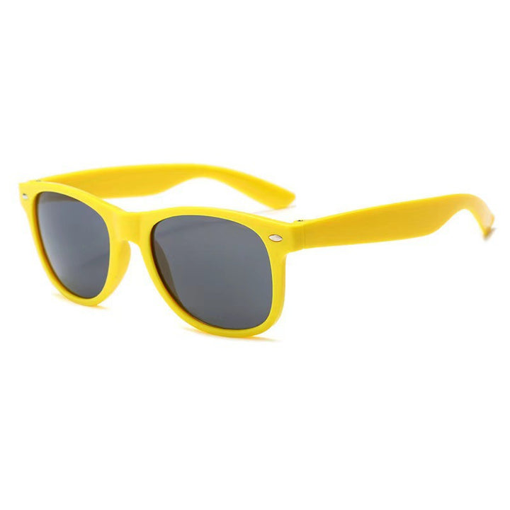 Retro Plastic Frame Sunglasses