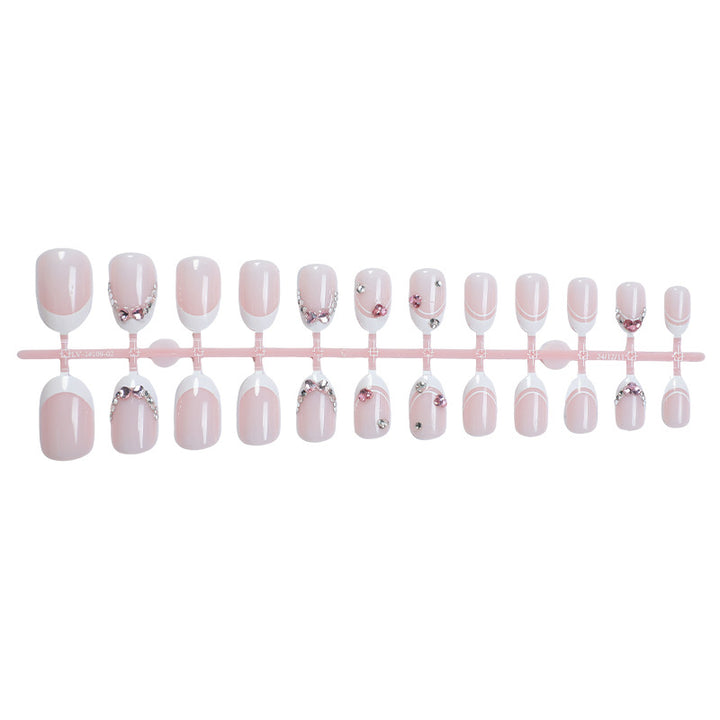 Glamorous Rhinestone-Embellished Press-On Nail Set Bowlift