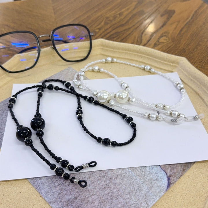Chic Beaded Eyewear Holder Bowlift