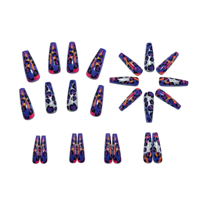 Trendy artificial nails with glitter and leopard pattern Bowlift