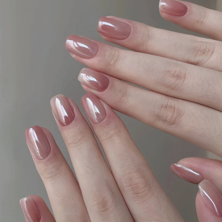 Ombre Press-On Nail Set with Natural Finish Bowlift