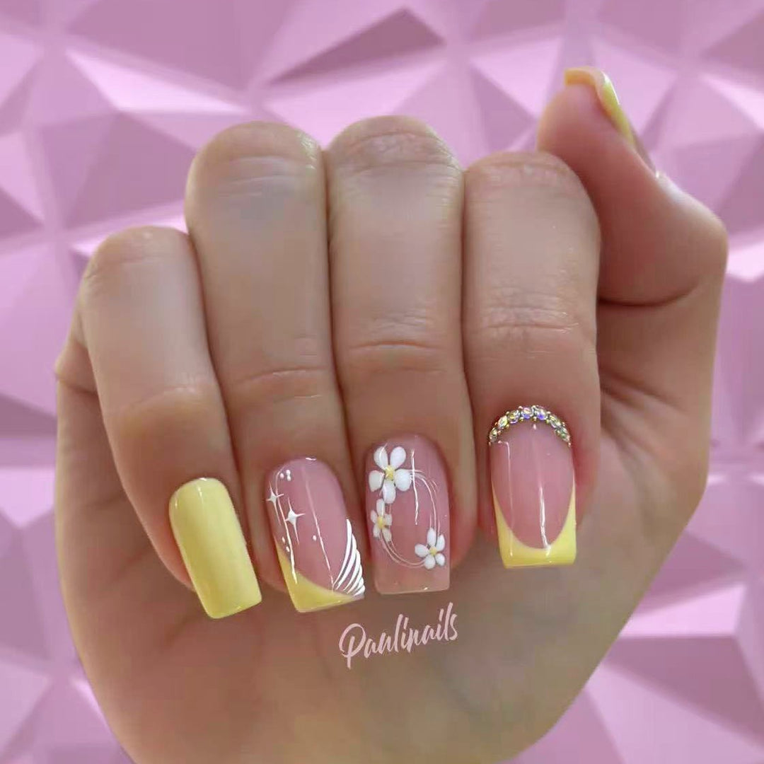 Artificial Nail Set with Floral Pattern and Glitter Bowlift