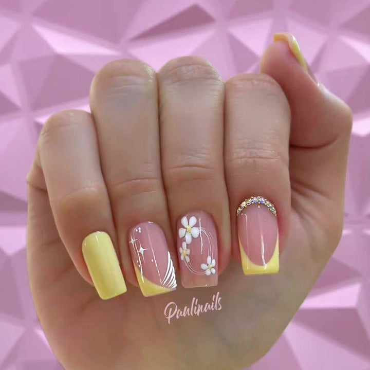 Artificial Nail Set with Floral Pattern and Glitter Bowlift