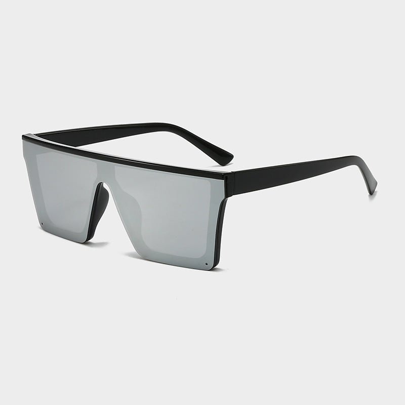 Women oversized sunglasses in futuristic design Bowlift