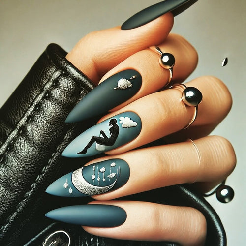 Artificial nails in moon and star design Bowlift
