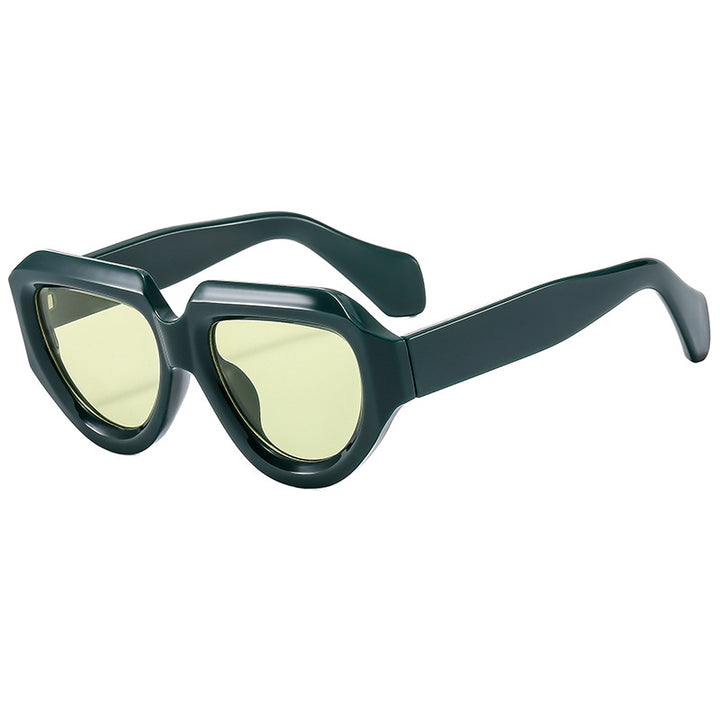 Women's Cat-Eye Sunglasses with Modern Transparent Frame and UV Protection Bowlift