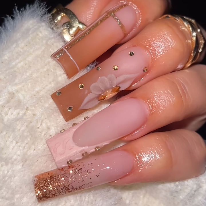 Glamorous Floral Embellished Press-On Nail Art Bowlift