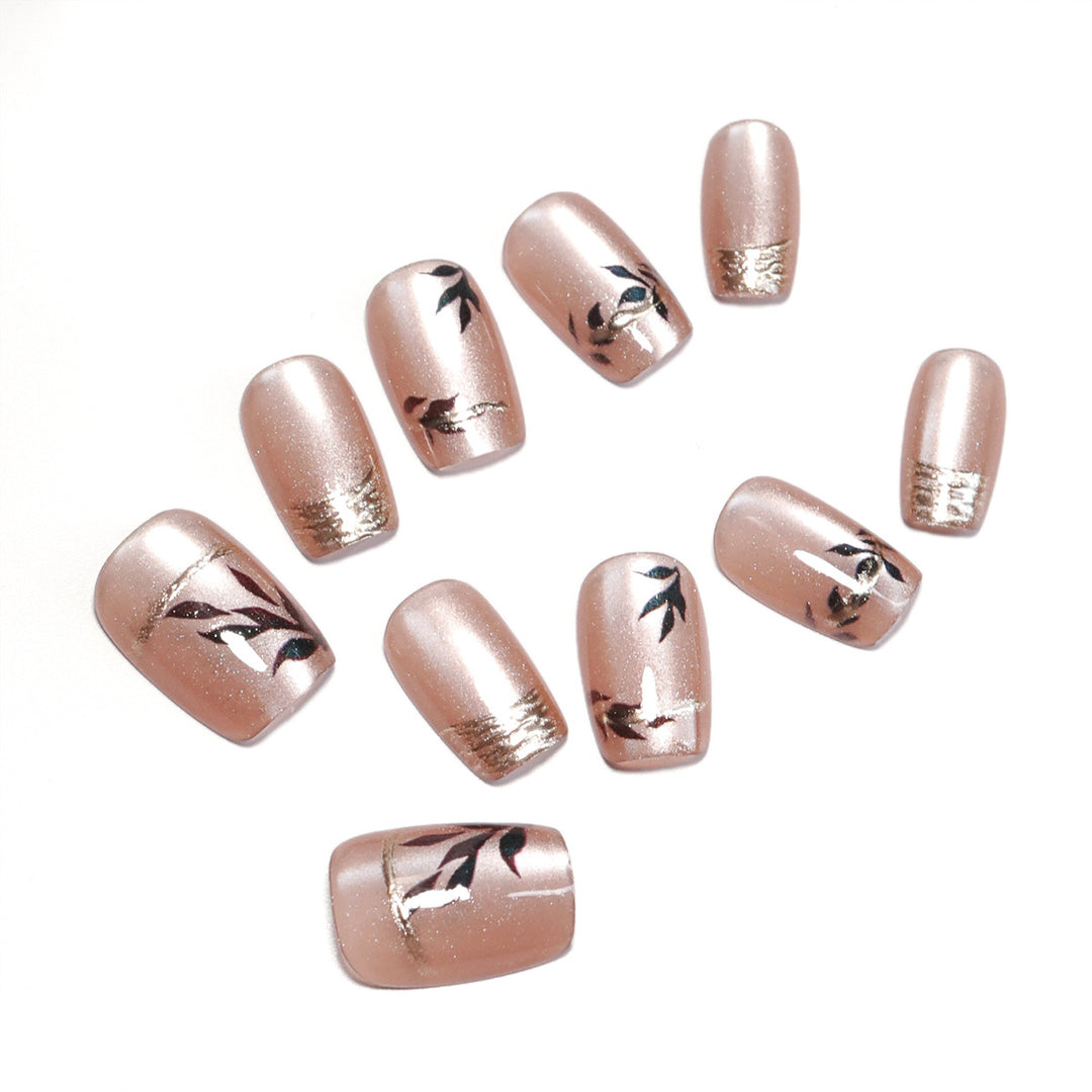 Artistic Nail Art with Elegant Leaf Design Bowlift