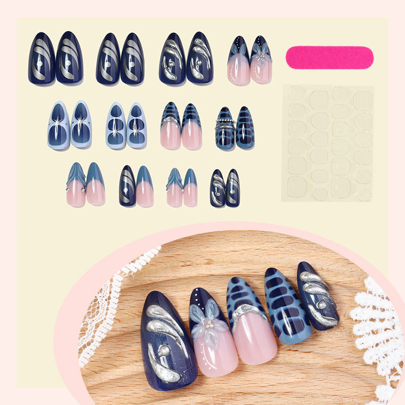 Artificial nail set with elegant maritime design and sparkling embellishments Bowlift
