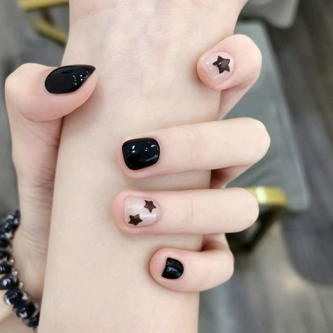 Trendy Graphic Nail Art Set Bowlift