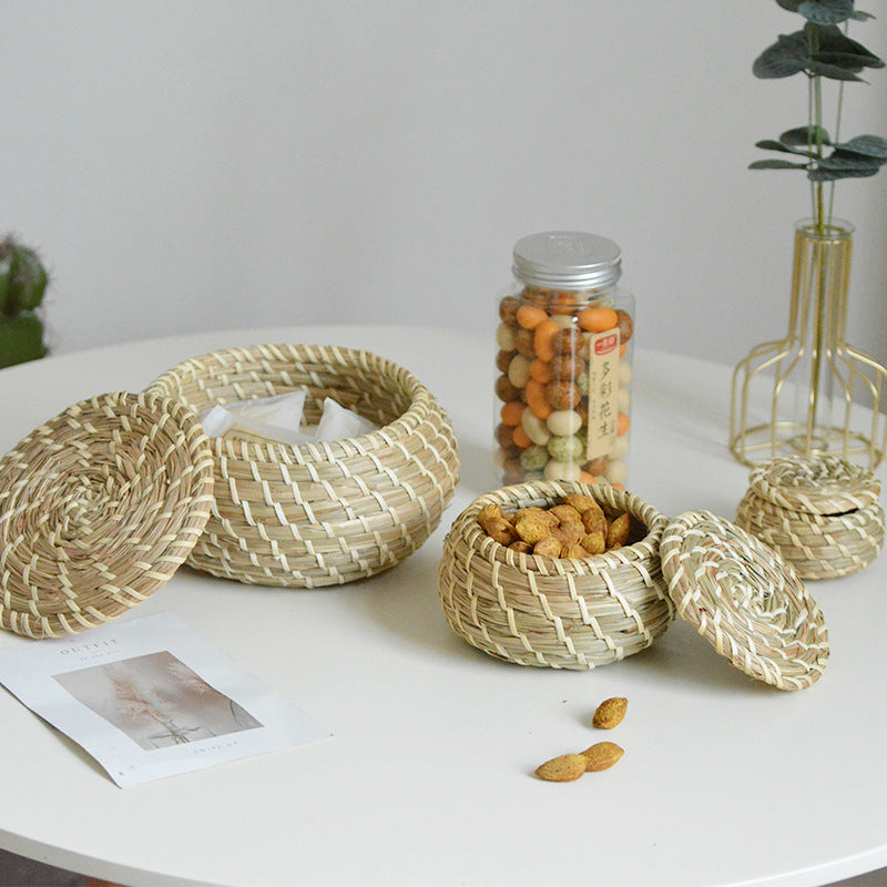 Handcrafted storage basket set made of natural rattan Bowlift