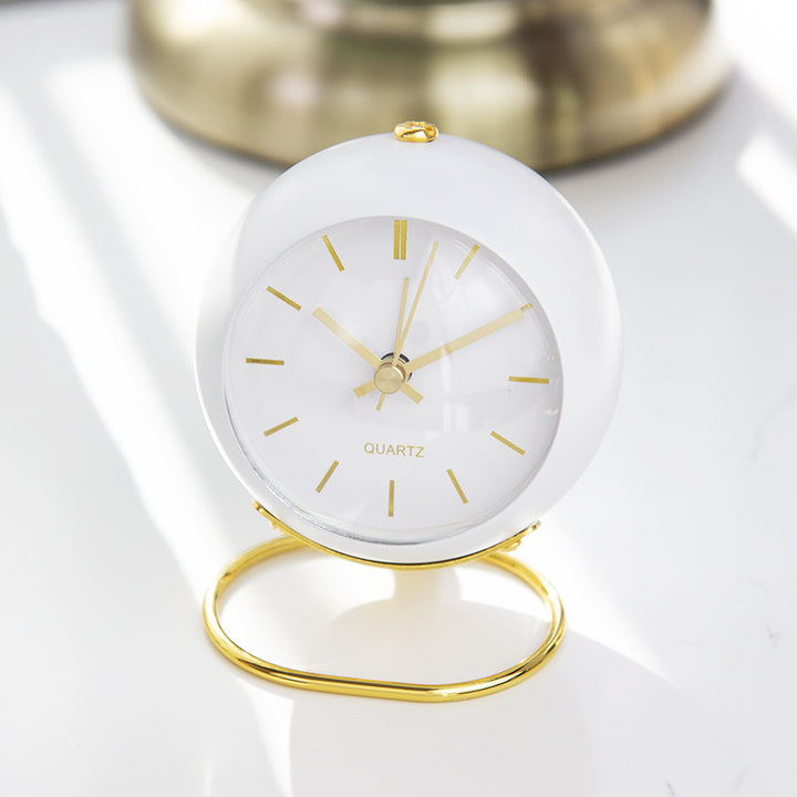 Elegant Table Clock in Scandinavian Design Bowlift