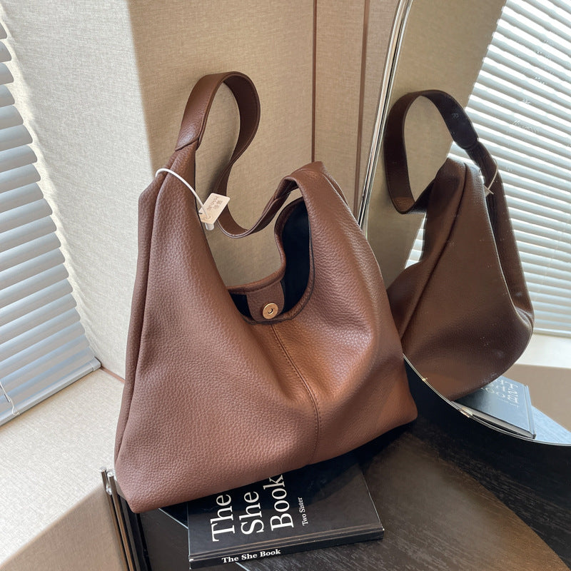 Textured Leather Hobo Bag Bowlift