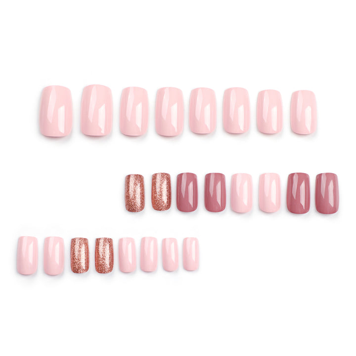 Nail extensions with shimmering accents Bowlift