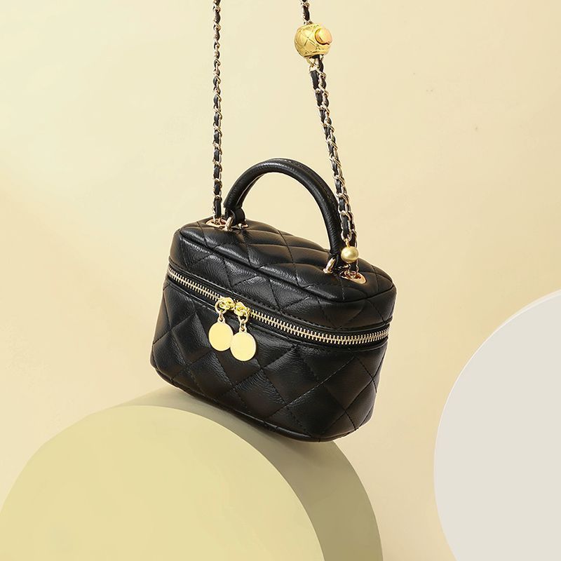 Quilted Mini Chain Handbag Bowlift