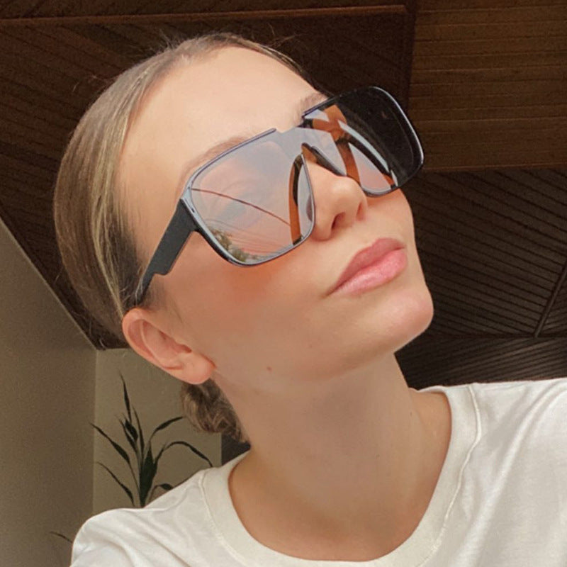 Ladies trendy square sunglasses with transparent green frame and protective UV filter Bowlift