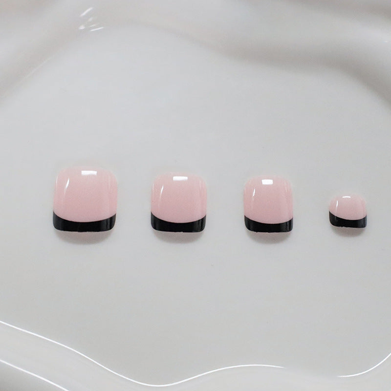 Chic French Tip Nail Art Bowlift