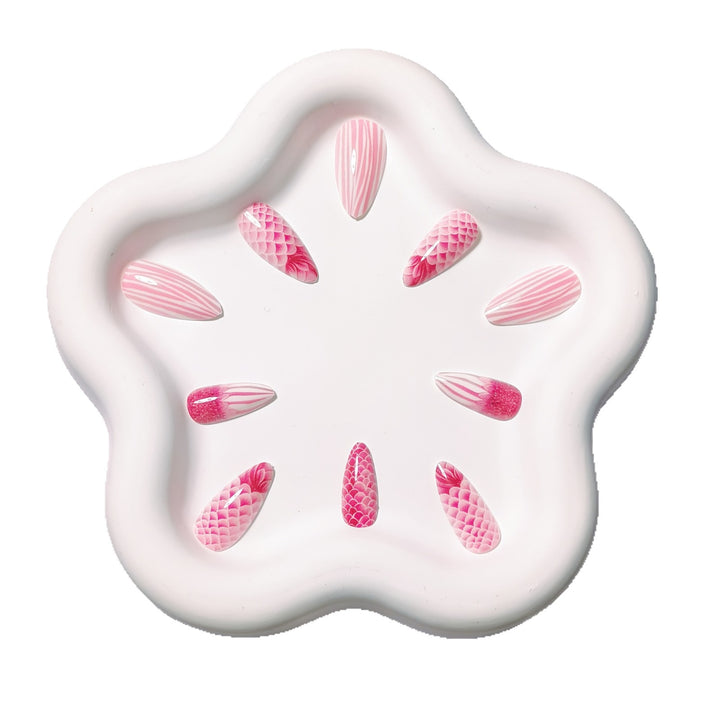 Intricate Scaled Nail Art Design Bowlift