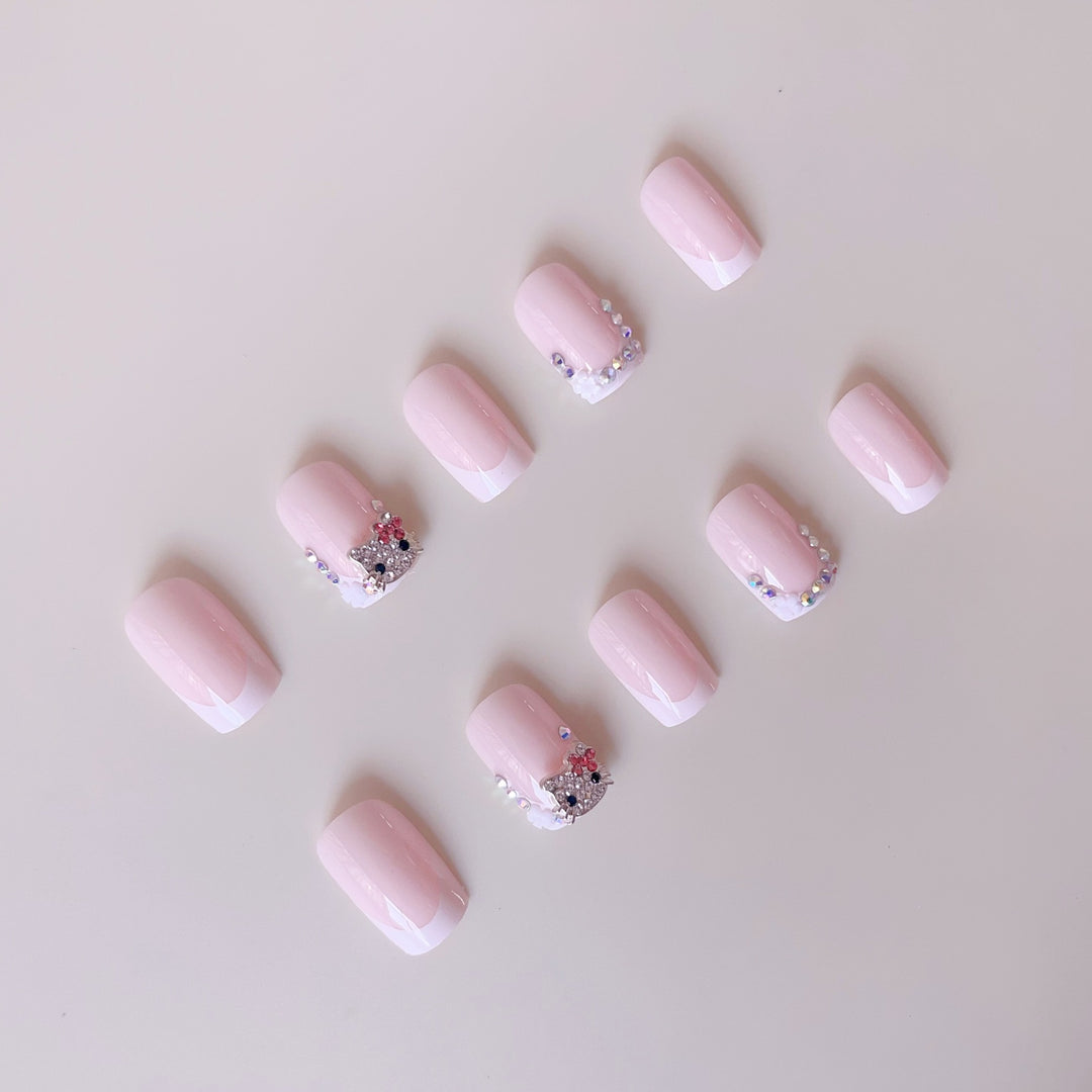 Artificial nail set with stylish rhinestone decorations Bowlift