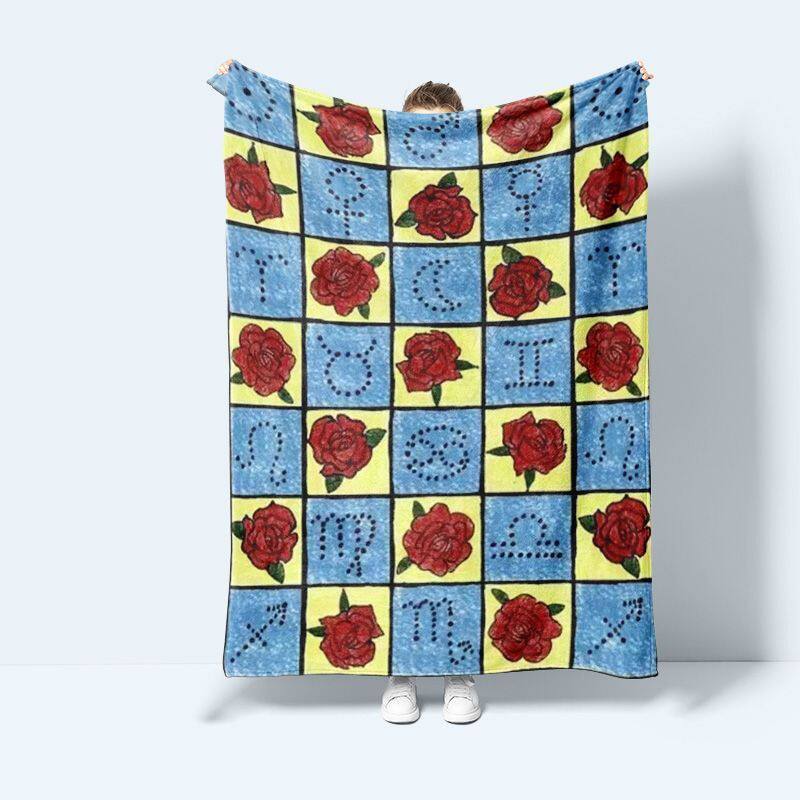 Decorative Floral Print Fleece Throw Blanket