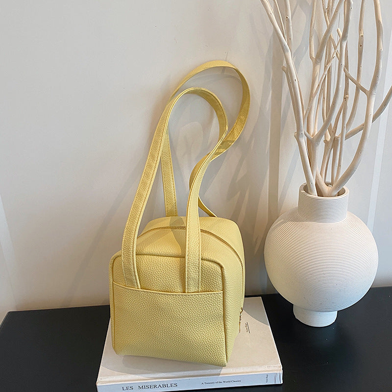 WoCompact Textured Handbag Bowlift