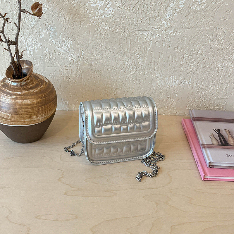 WoTextured Quilted Mini Crossbody Bag Bowlift