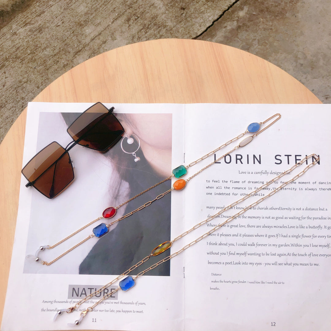 Artistic Eyewear Chain Bowlift