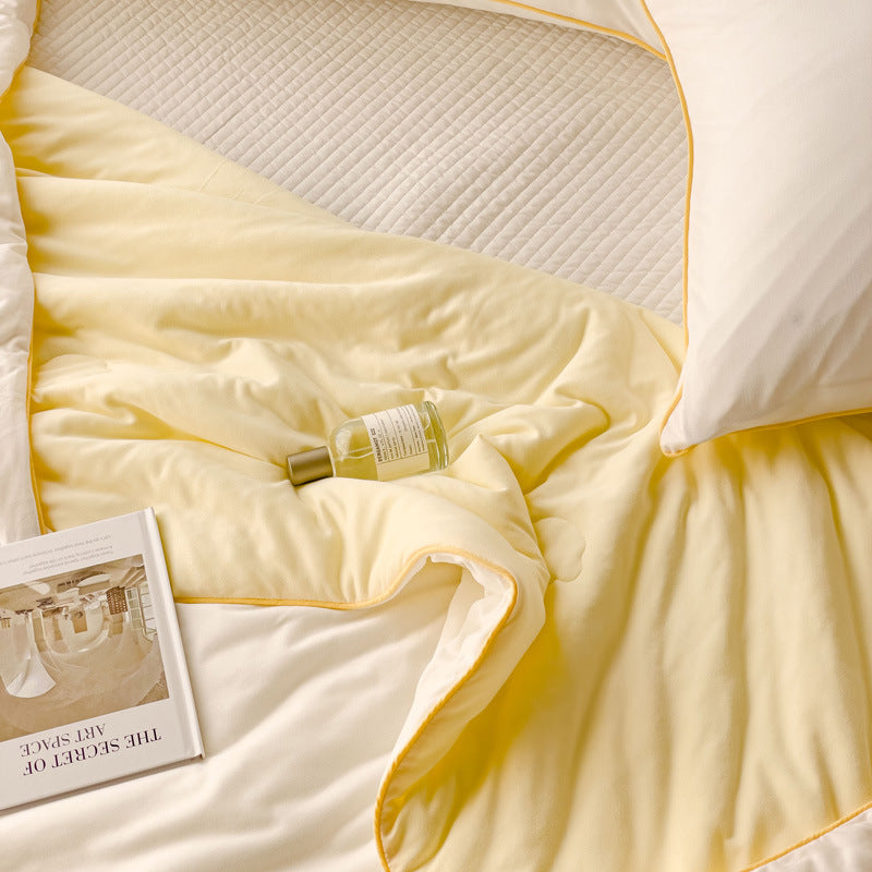 Women's high-quality duvet with a velvety surface and elegant quilting Bowlift
