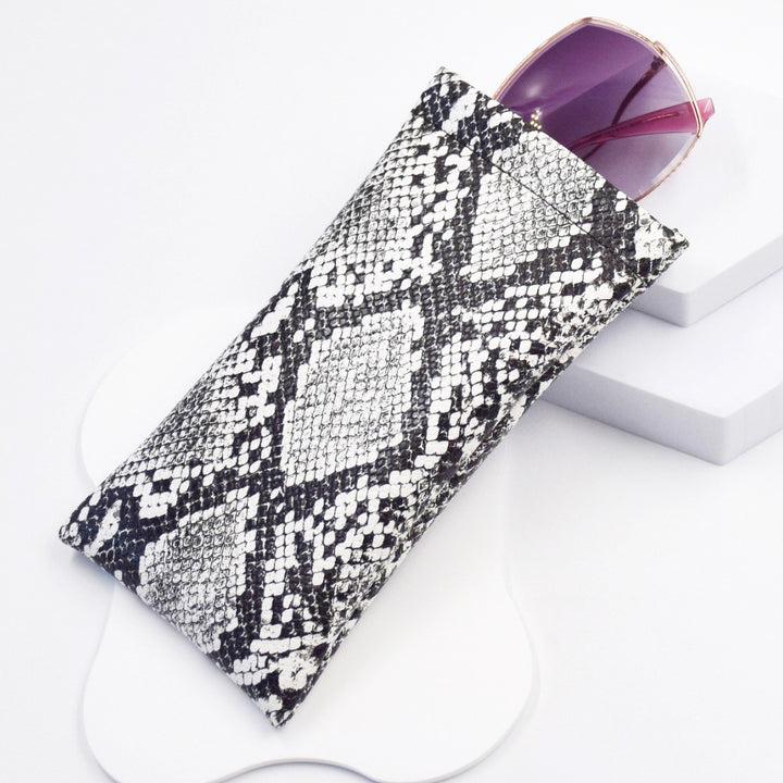 Stylish Snake Print Eyewear Case Bowlift
