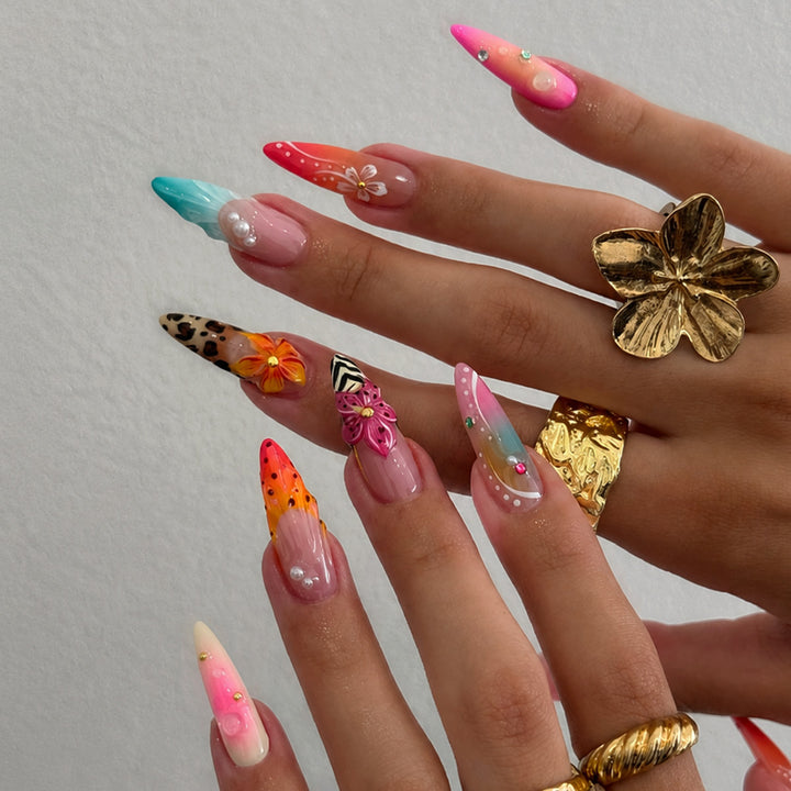 Artificial nails with floral and glamorous design Bowlift