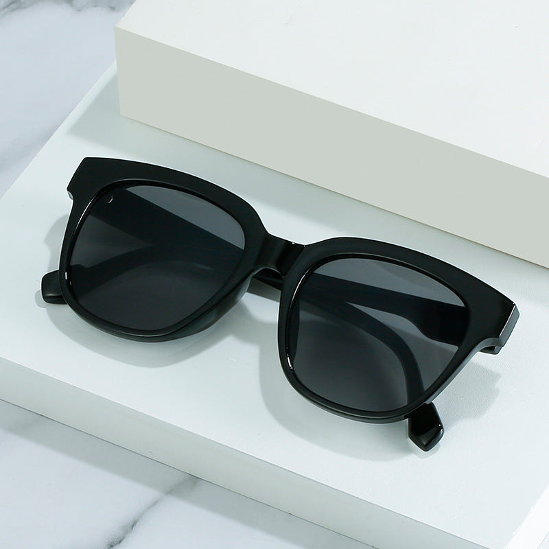 Elegant Oversized Square Sunglasses Bowlift