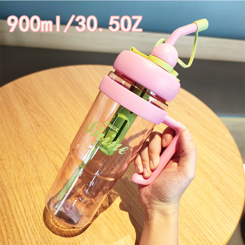 Women's practical drinking bottle with integrated straw Bowlift