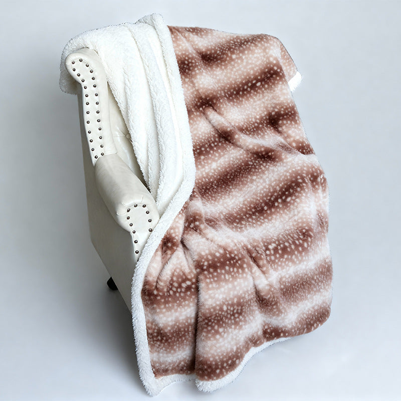 Women Cozy Dog Blanket with Soft Fleece and Modern Design Bowlift