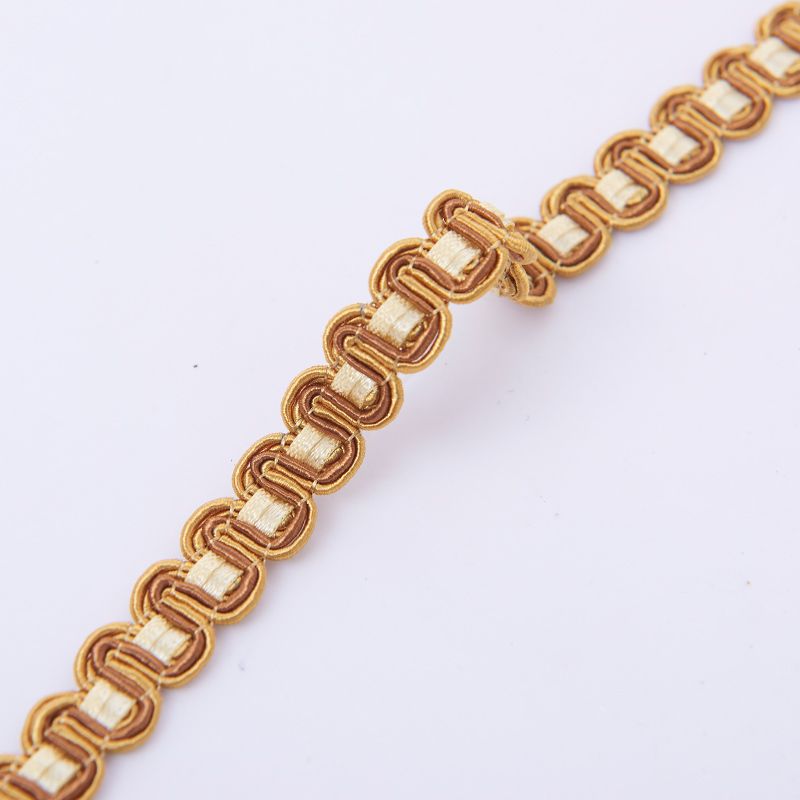 Decorative embroidery Bowlift