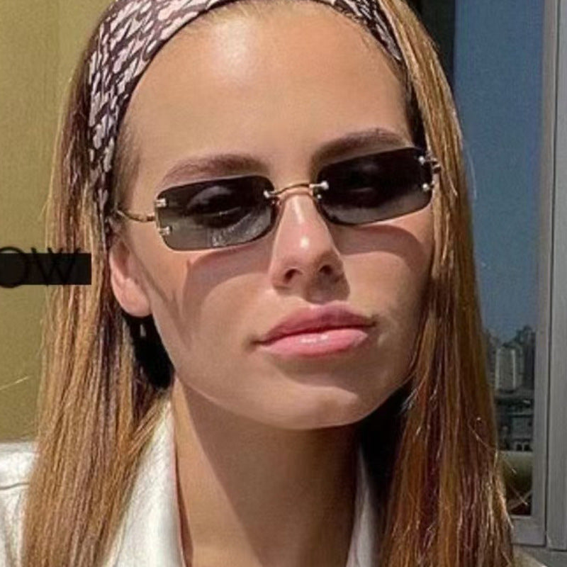 Ladies square sunglasses with high-quality metal frame Bowlift