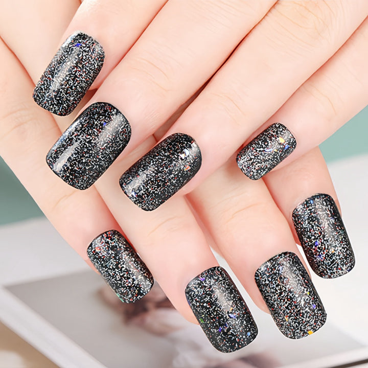 Shiny artificial nails with sparkling glitter Bowlift