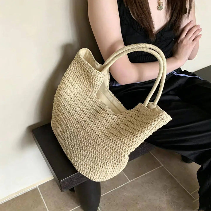 Shopping net with handwoven design Bowlift