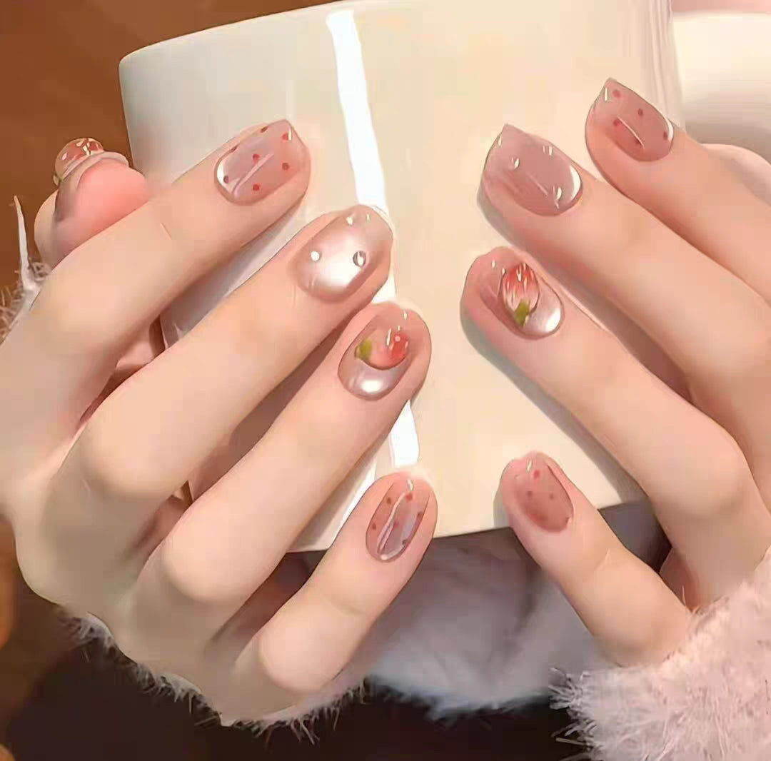 Artificial Nails in Stylish Ombre Design Bowlift