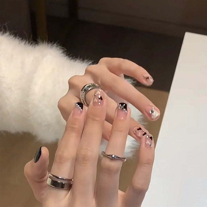Artistic Press-On Nails with Abstract Design Bowlift
