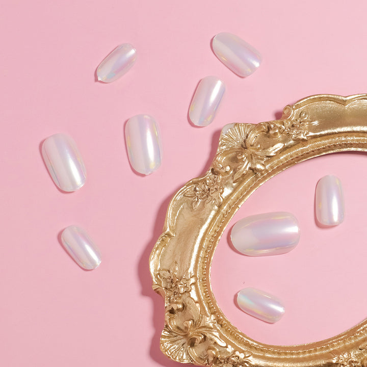 Iridescent Almond-Shaped Press-On Nails Bowlift