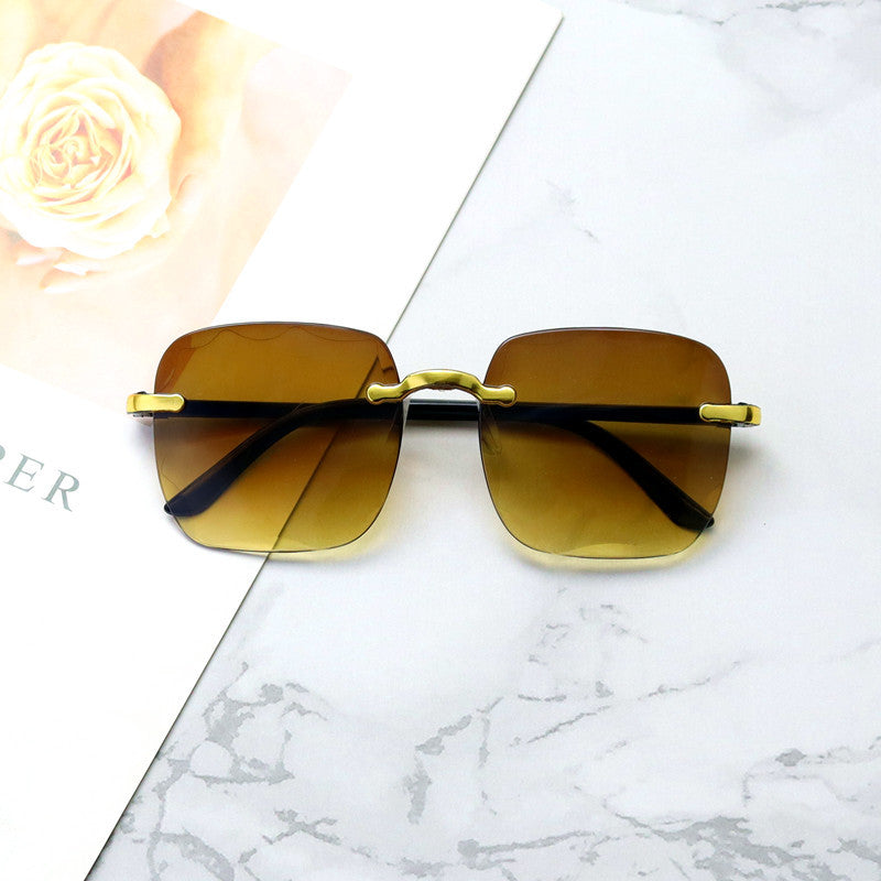 Luxurious Oversized Square Sunglasses Bowlift